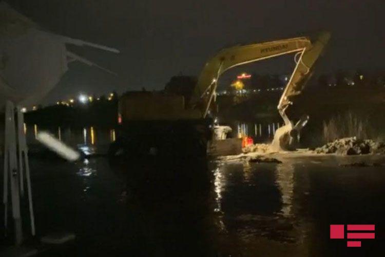 В Гяндже из-за ливня затопило водой жилые дома