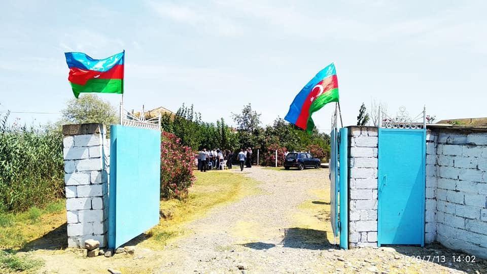Biləsuvarda şəhid baş leytenant Rəşad Mahmudovla vida mərasimi keçirilir