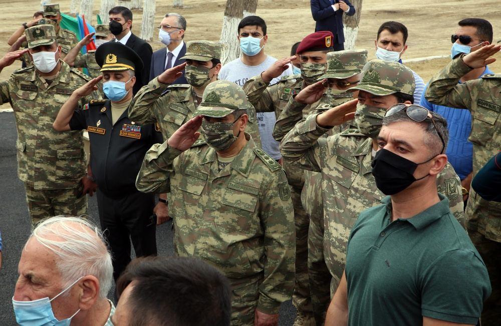 Научите меня стрелять …Памяти генерал-майора Полада Гашимова, полковника Ильгара Мирзоева и всех шехидов