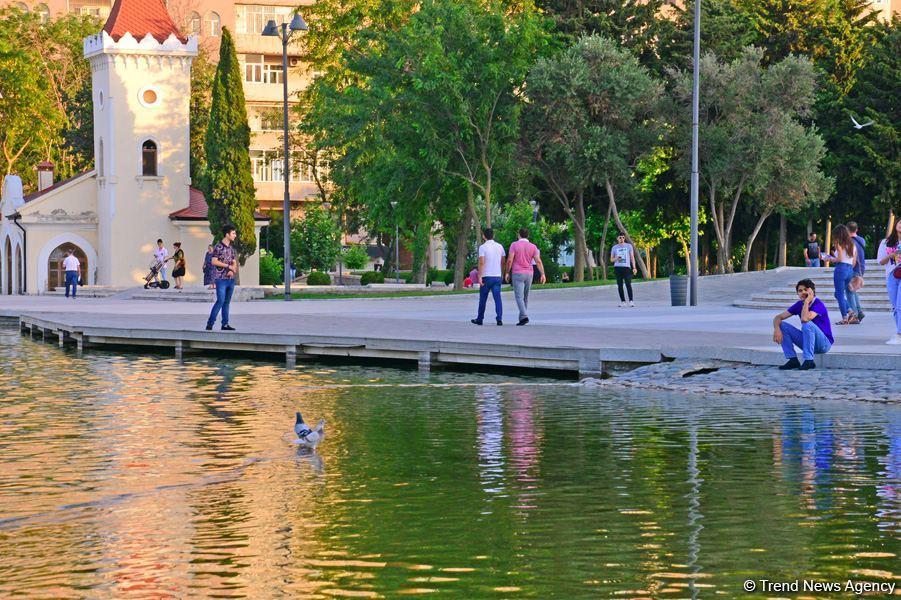 Парк Деде Горгуд - Оазис в центре Баку