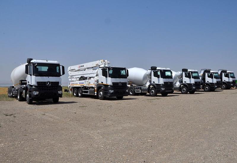 Yeni müasir texnikaların növbəti hissəsi Əlahiddə Ümumqoşun Orduya təhvil verilib