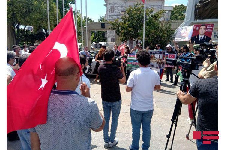 В Стамбуле состоялась акция в поддержку Азербайджана и в знак протеста против провокаций Армении
