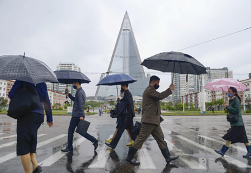 Северная Корея сообщила о первом случае подозрения на коронавирус в стране