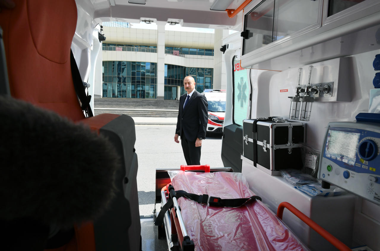 По поручению Президента Ильхама Алиева в Азербайджан доставлены новые автомобили скорой помощи