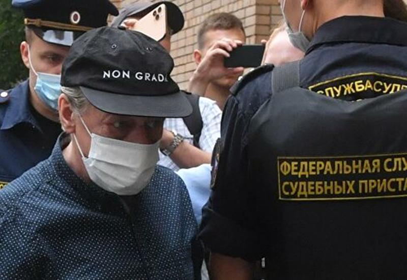 Михаила Ефремова доставили в суд