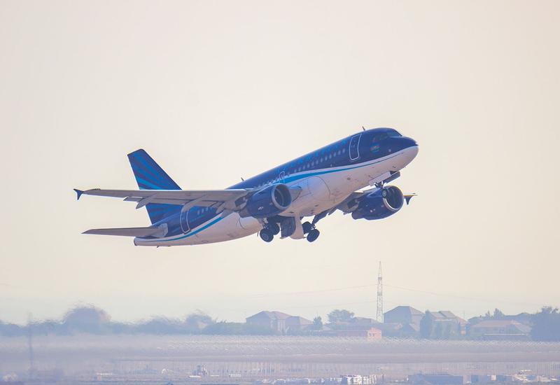 Рейс AZAL по маршруту Стамбул-Баку отложен