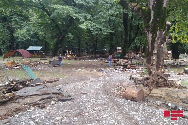 Сель затопил дорогу Исмаиллы-Габала
