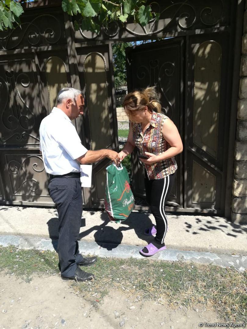 Deputat Sevil Mikayılovanın təşəbbüsü ilə Xudat sakinlərinə Qurban sovqatları paylanılıb