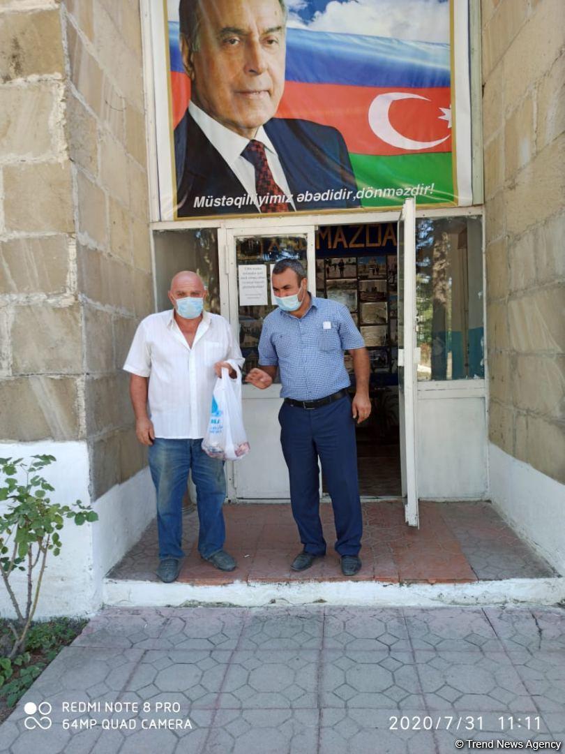 Deputat Sevil Mikayılovanın təşəbbüsü ilə Xudat sakinlərinə Qurban sovqatları paylanılıb