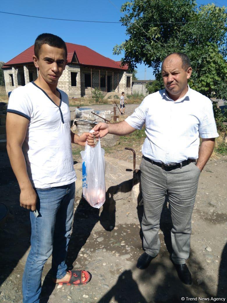Deputat Sevil Mikayılovanın təşəbbüsü ilə Xudat sakinlərinə Qurban sovqatları paylanılıb