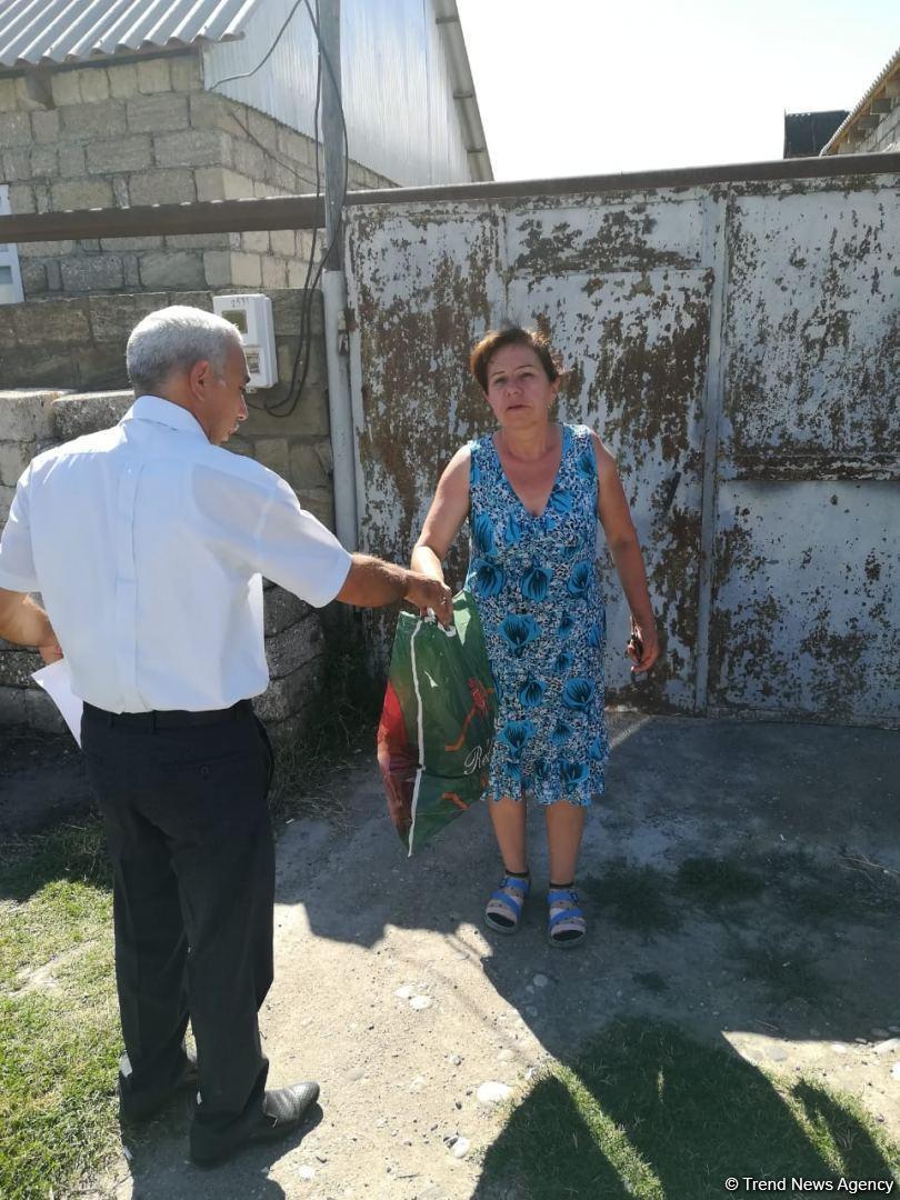 Deputat Sevil Mikayılovanın təşəbbüsü ilə Xudat sakinlərinə Qurban sovqatları paylanılıb
