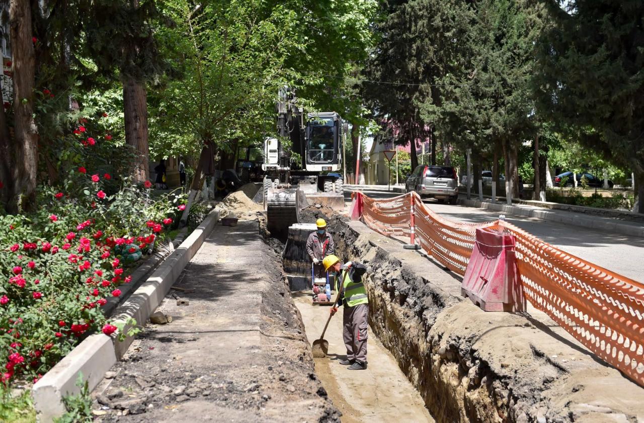 В Газахе устраняется проблема в связи с питьевой водой и канализацией