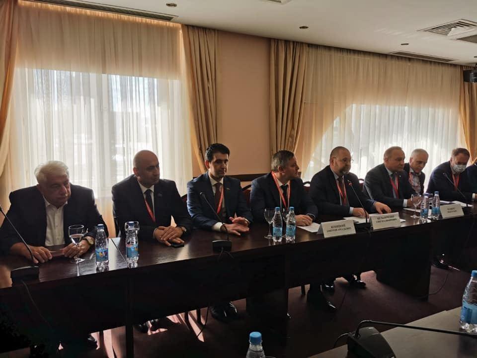 Азербайджанская делегация наблюдает за президентскими выборами в Беларуси