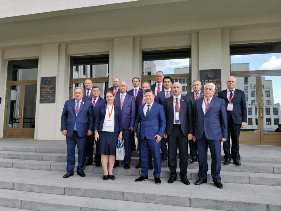 Азербайджанская делегация наблюдает за президентскими выборами в Беларуси
