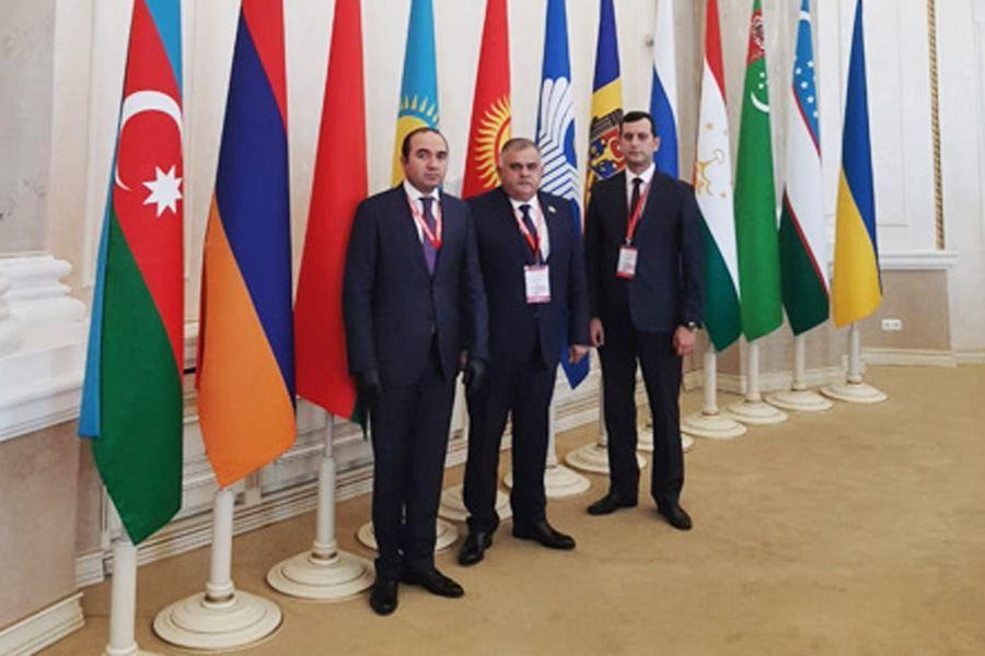 Азербайджанская делегация наблюдает за президентскими выборами в Беларуси