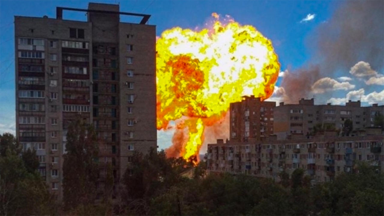 Столб огня в десятки метров: последствия взрыва на АЗС в Волгограде