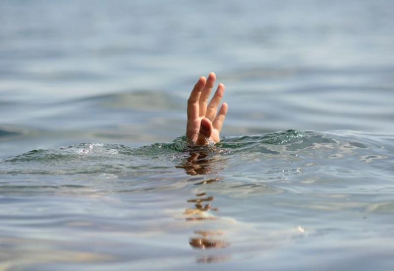 Найдено тело подростка, утонувшего в море в Новханы