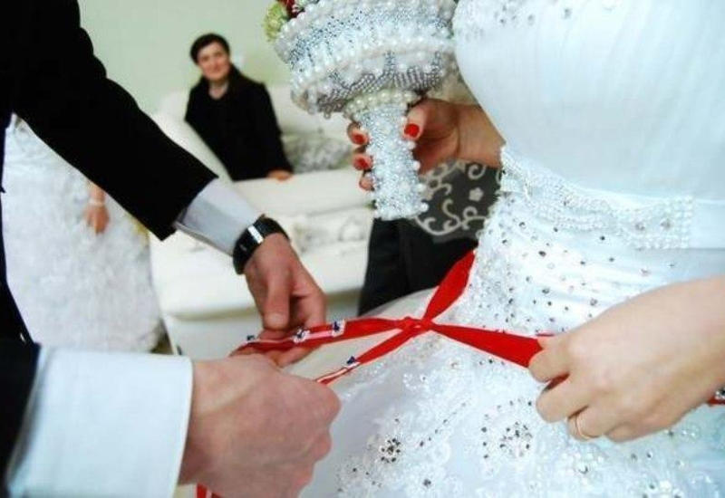 В Саатлы полицейские прервали свадьбу,