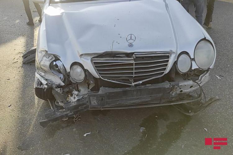 В Баку «Renault» устроил цепную аварию