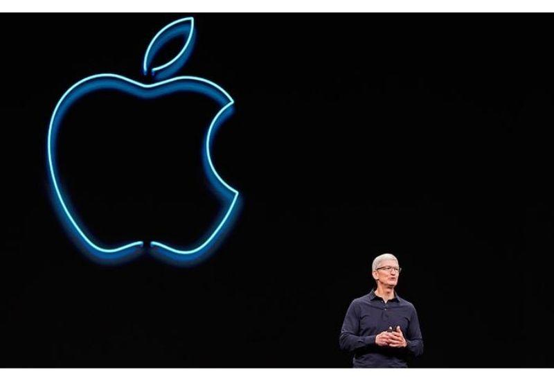 Глава Apple Тим Кук стал миллиардером