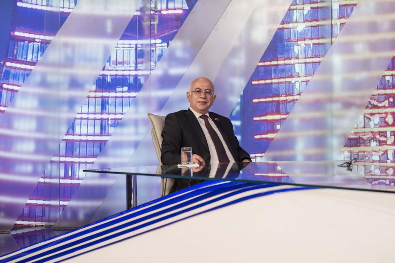 Azərbaycan xalqının faşizmlə mübarizədə qəhrəmanlığı və Ermənistanın faşist ideologiyası “Hədəf”də təhlil olunub