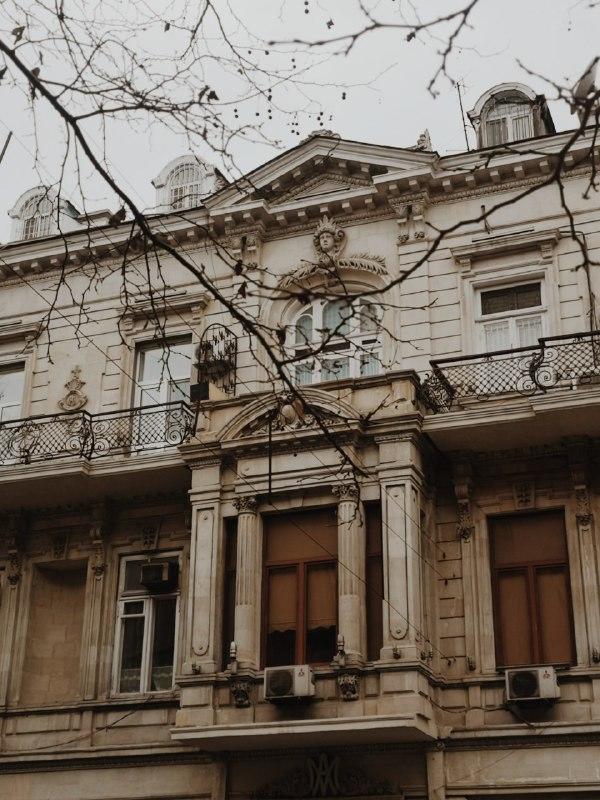 Маскароны Баку - Что это такое и где их смотреть