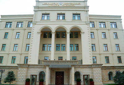 Минобороны Азербайджана показало снаряжение плененного армянского командира - ФОТО