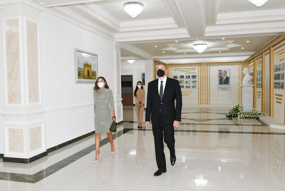 Президент Ильхам Алиев и Первая леди Мехрибан Алиева приняли участие в открытии Дома культуры имени Саттара Бахлулзаде