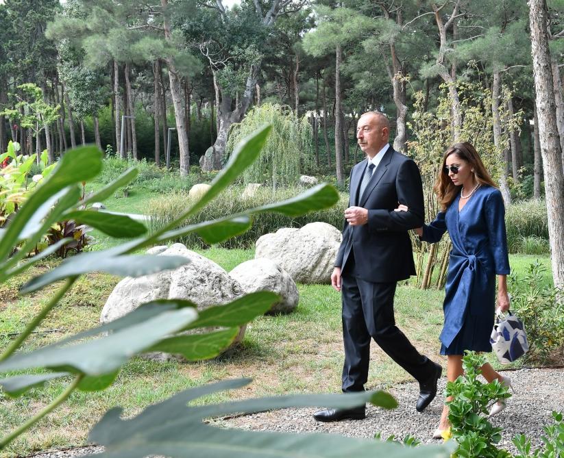 Президент Ильхам Алиев и Первая леди Мехрибан Алиева приняли участие в открытии двух новых корпусов Университета ADA