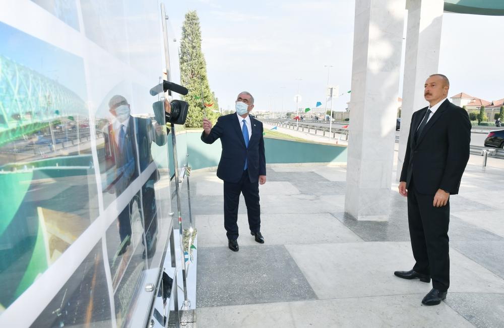 Президент Ильхам Алиев принял участие в открытии надземного пешеходного перехода на автомобильной дороге Мардакян-Загульба