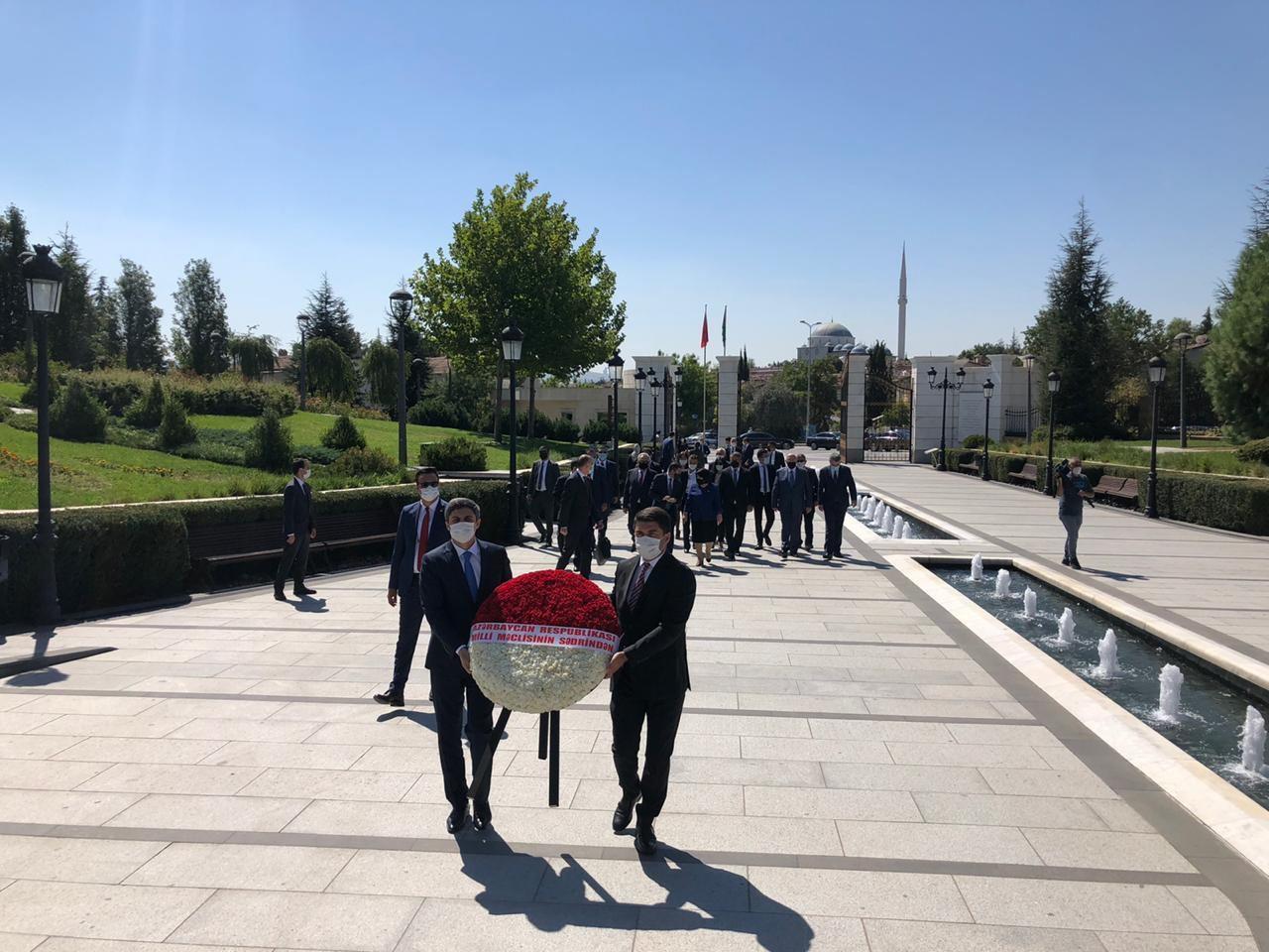 Парламентская делегация Азербайджана посетила парк Гейдара Алиева в Анкаре
