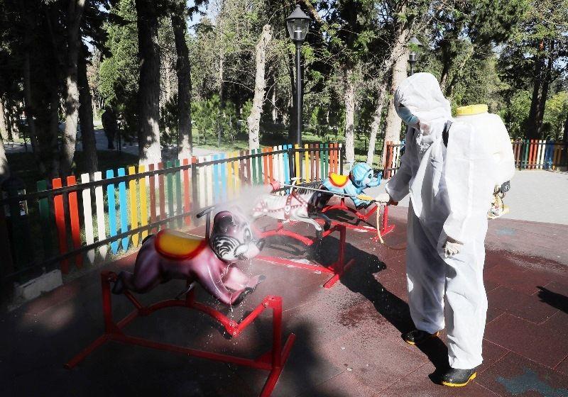 В Баку на 552 улицах провели усиленную дезинфекцию