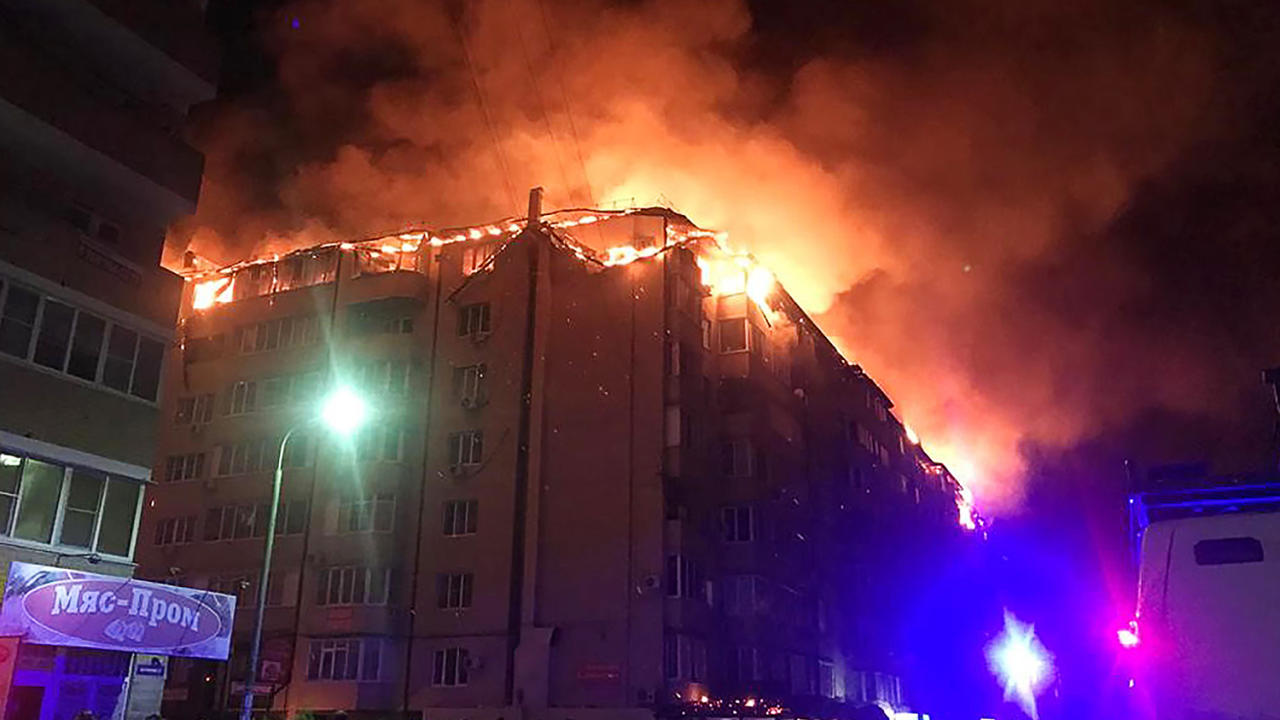 Сильный пожар в России, сгорели более полусотни квартир