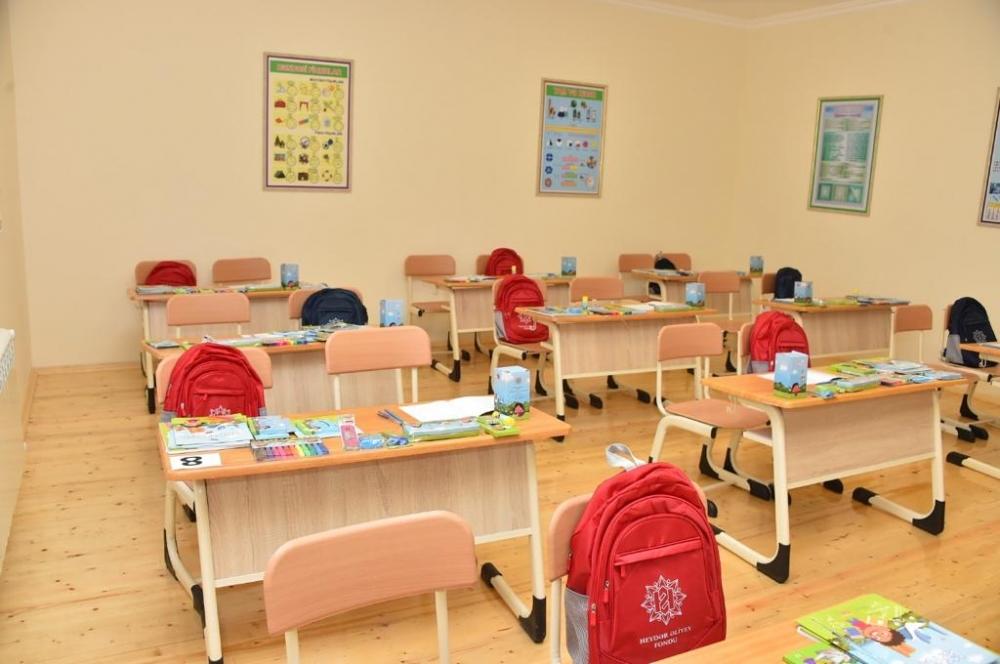 Фондом Гейдара Алиева сдаются в эксплуатацию 62 учебных заведения. В Гяндже, Самухе и Уджаре состоялось открытие построенных и реконструированных учебных заведений