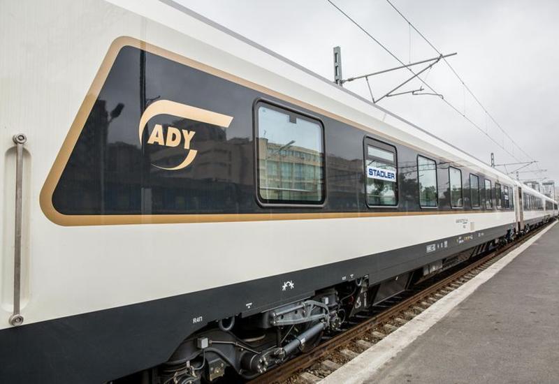 Очередные 10 вагонов Stadler доставлены в Азербайджан