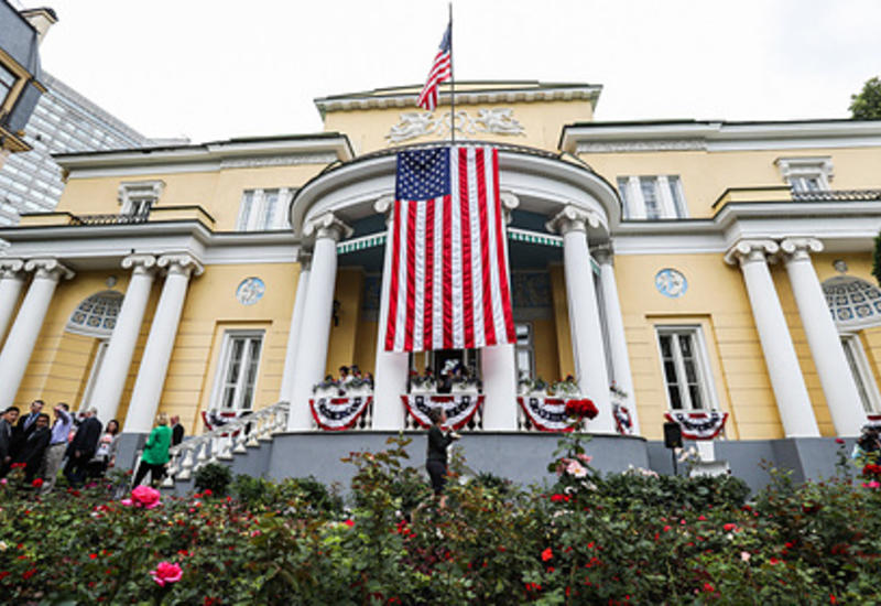 Неизвестный прорвался на территорию резиденции посла США в Москве