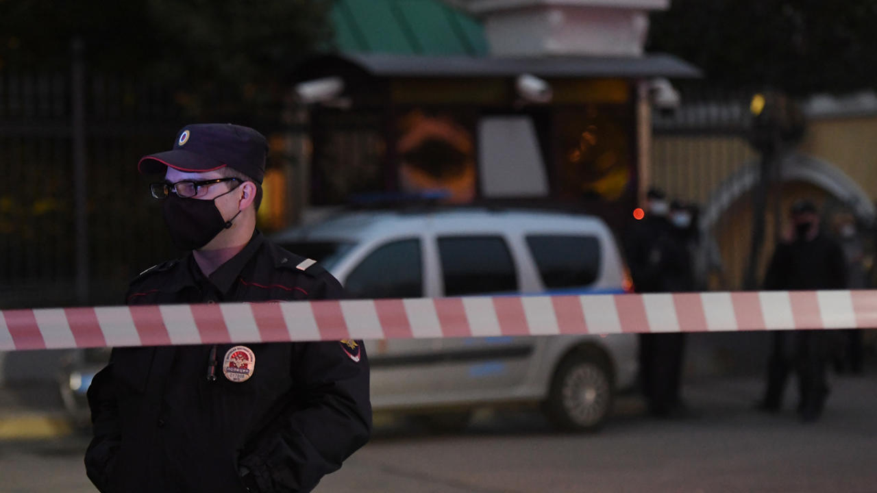 В резиденцию посла США в Москве прорвался автомобиль