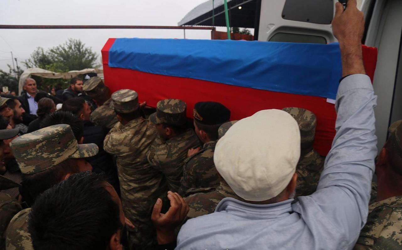 В Товузе похоронили азербайджанского шехида