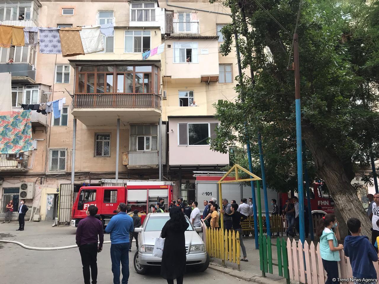Пожар в ресторане в центре Баку