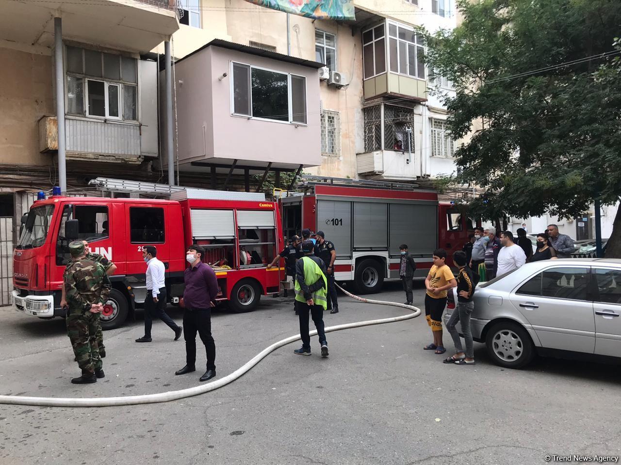 Пожар в ресторане в центре Баку