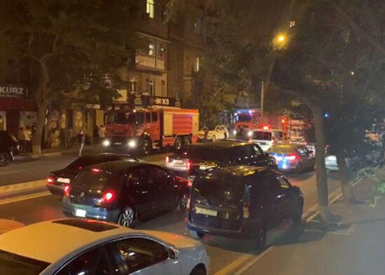 Сильный пожар в Баку