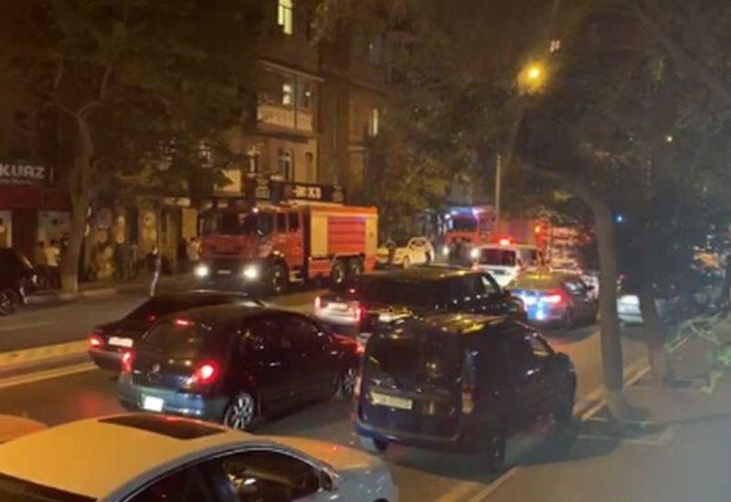 Сильный пожар в Баку
