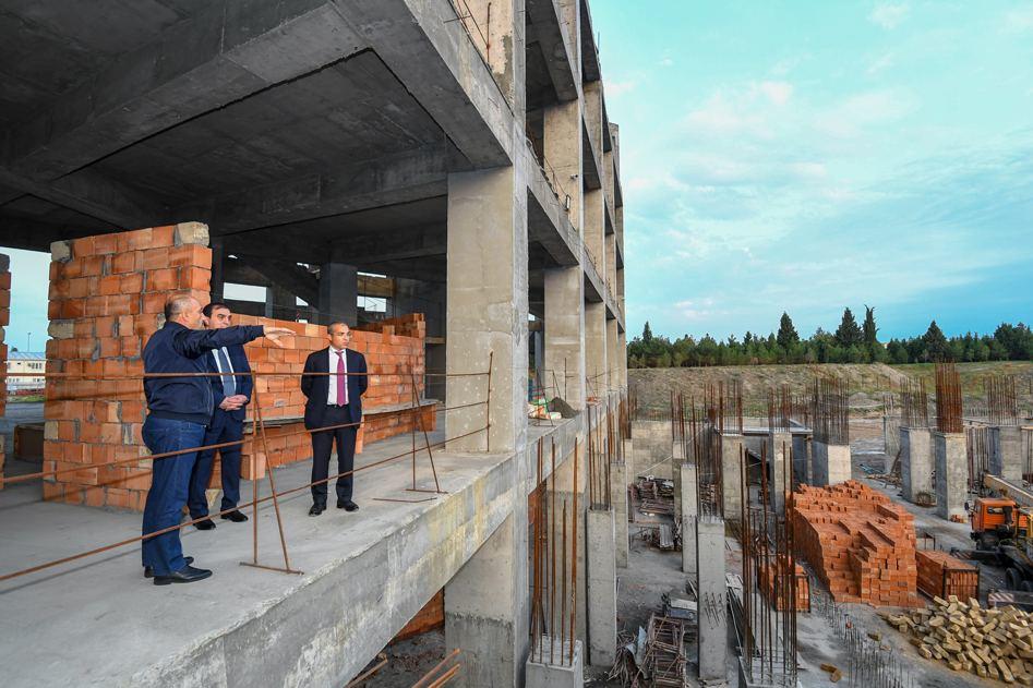 Микаил Джаббаров ознакомился с деятельностью промышленных предприятий в Гяндже