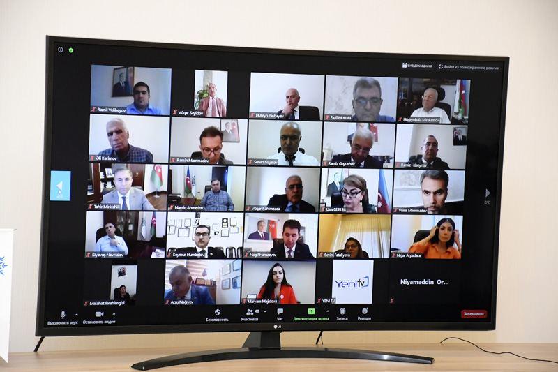 YAP İcra Katibliyində “Sosial şəbəkələr: milli maraqlar, siyasi və mənəvi məsuliyyət” mövzusunda videokonfrans keçirilib