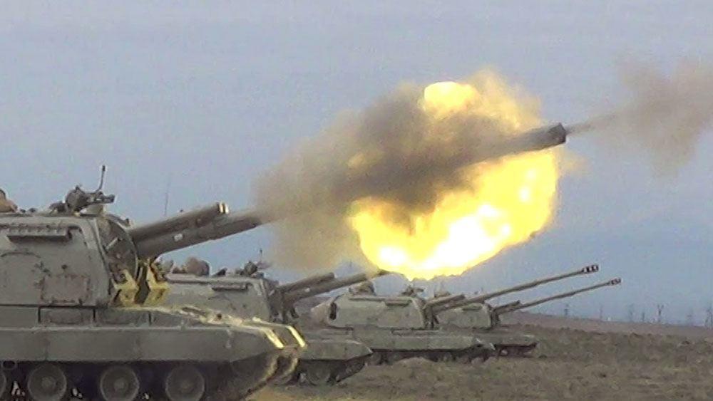 Азербайджанская армия выполнила боевые стрельбы из самоходных гаубиц «Мста-С»