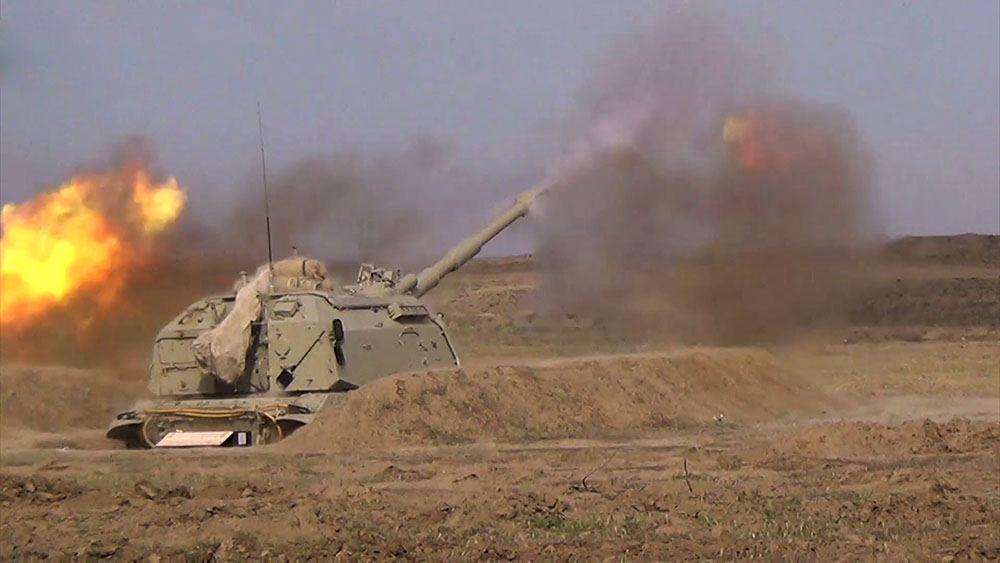 Азербайджанская армия выполнила боевые стрельбы из самоходных гаубиц «Мста-С»