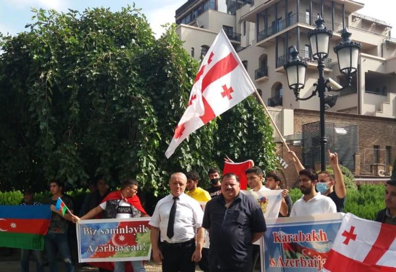 В Грузии проходит акция в поддержку Азербайджана