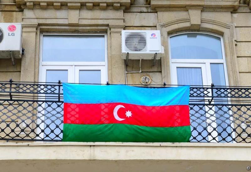 Пусть каждый вывесит флаг Азербайджана на своем балконе