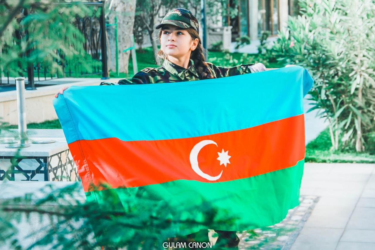 Представлен фотопроект, посвященный поддержке армии Азербайджана