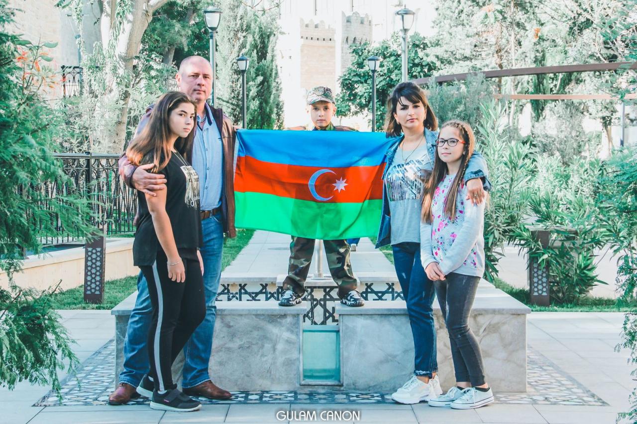 Представлен фотопроект, посвященный поддержке армии Азербайджана
